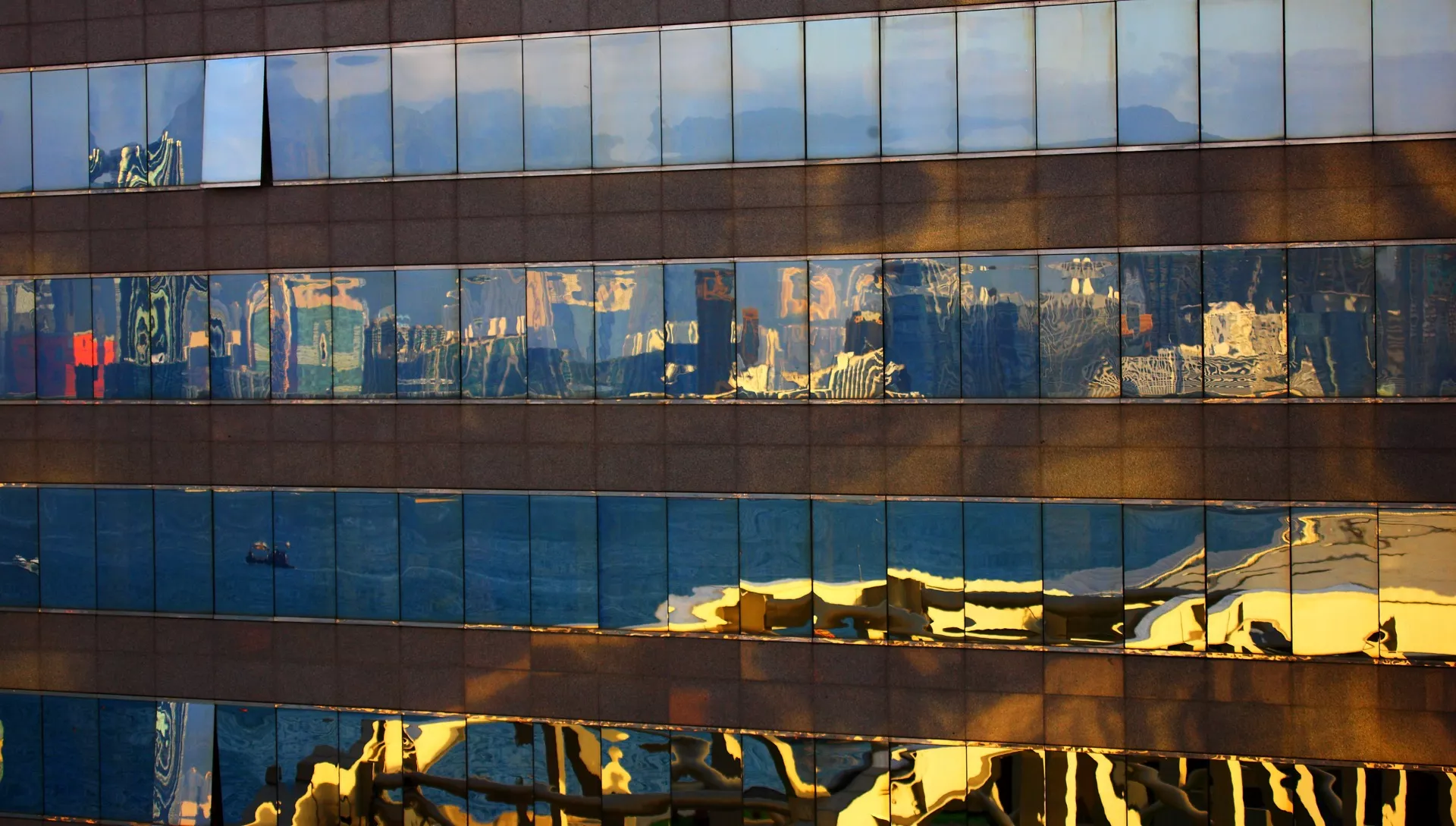 79c-2012-6-香港_resize.JPG